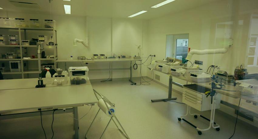 Cleanroom Production​ 3